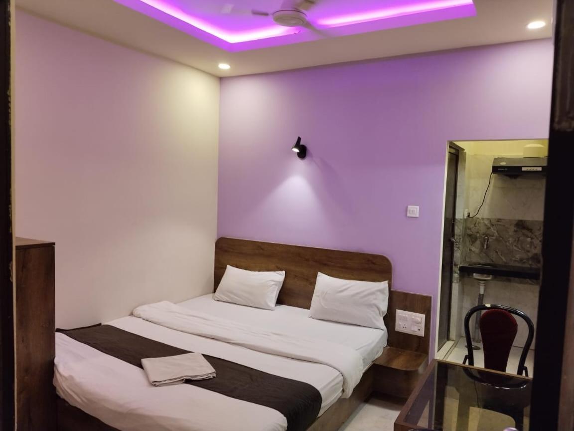 Hotel Greenland Luxury ปูรี ภายนอก รูปภาพ